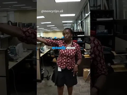 Female Security Fuard Leaves Her Weapon Laying Around on Floor😂 full vid: the j-town press yt