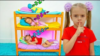 Bogdan takes care of little sister and her toy babies | Anabella Show