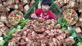 พะโล้หมูสามชั้นจิ้มซีฟู้ดแกล้มกระเทียมผักสดแซ่บคักขนาดครับพี่น้องMUKBANG EATING SHOW/โก้อีสานพาแดก