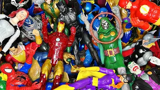 BAÚ DE BRINQUEDOS HERÓIS E VILÕES MARVEL AVENGERS E DC COMICS LIGA DA JUSTIÇA PETER TOYS