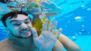 Arianka poprvé v aquaparku!