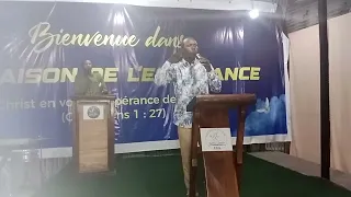 PASTEUR PAULIN GITONA - SOUS L'ABRI DU TRES HAUT A L'ESPERANCE DE LA GLOIRE (MONTAGNE DE PRIERE)