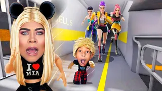 ESCAPA de la PRISIÓN de KPOP DEMON HUNTERS en ROBLOX con mi HERMANITO!