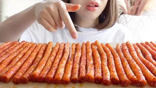 【咀嚼音】辛いのが苦手な私は激辛辣条(ラーティアオ)何本食べられる？【ASMR/EATINGSOUNDS】