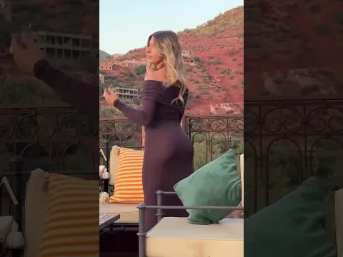 So, how’s the view 💋  #coco #cocoyogi #cocoyogithequeen#shortvideo