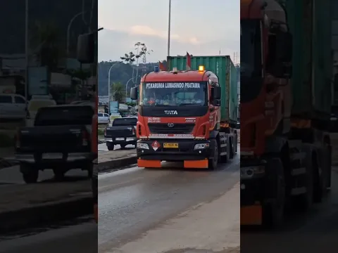 💥💥Indian Truck VS USA Truck #shotrs @JSFacts