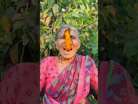 मिर्ची लगने पर पानी पीना चाहिए या मीठा खाना चाहिए 🤔 | #shorts