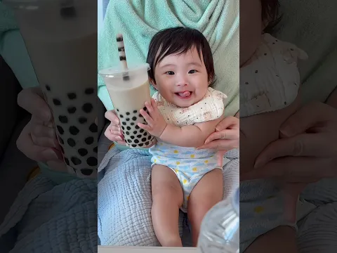 Smart Mookie drinks bubble tea 🧋 #funny #shorts