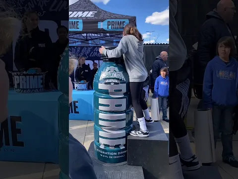 BIGGEST PRIME IN THE WORLD! #drinkprime #primehydration #wwe #prime #ksi #loganpaul #viral #shorts