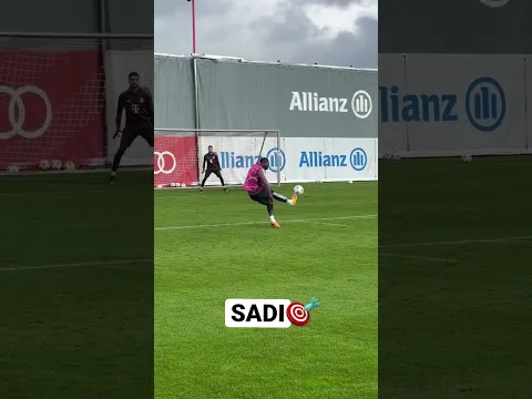 This Sadio Mané curler 😍