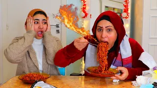 تحدي الاندومي الكوري والاسألة المحرجة مع تقي ماهر