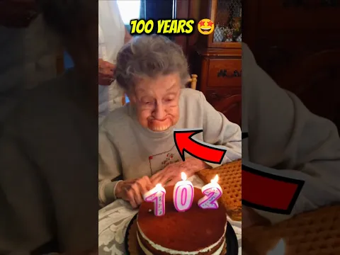 How many years do you wanna play with your grandmother? 🤶