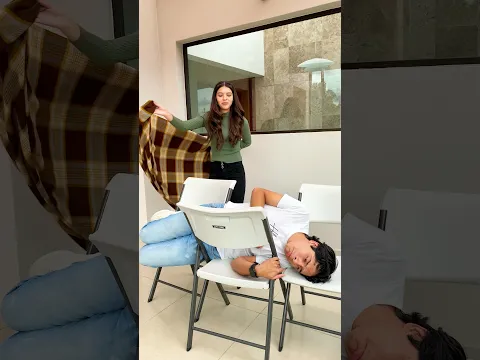 ¿Alguna vez han DORMIDO en SILLAS? 🪑🚀🤩🥳😰