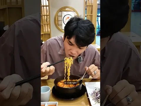 Ăn mỳ cay cấp độ 0 có bị đuổi khỏi quán?