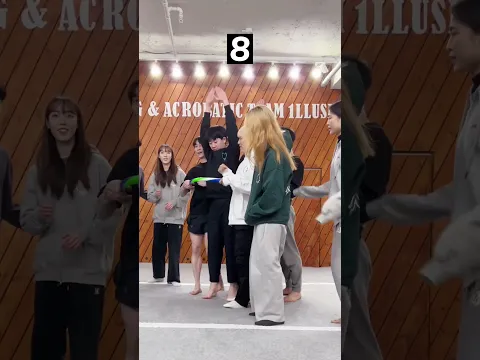 세계최초‼️ 훌라후프안에 13명😱 Hula-hoop Challenge