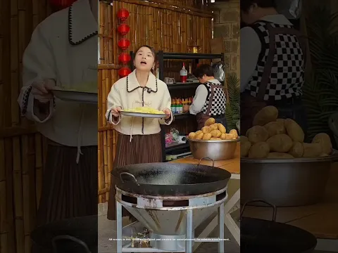 पति की एक गलती और बना 10 किलो आलू 😂 Pati Ki Ek Galti #shorts #chinesefood #bakwaasbharat #funny