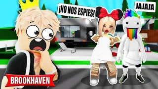 ESPIANDO CASAS TURBIAS EN BROOKHAVEN CON MIA PLUMONES | Roblox