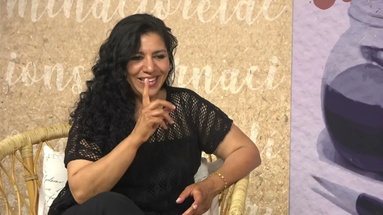 … i bona lletra – Laila Karrouch