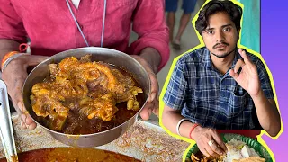 आज विजय भाई के यहाँ मटन खाने जा रहे हैं 
