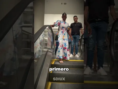 Ten Cuidado si Te Subes a Una Escalera Eléctrica! ❌😱