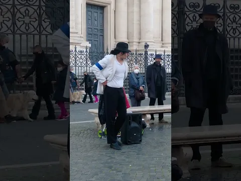 Cute Michael Jackson impersonator dance