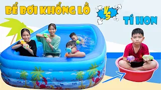 Bể Bơi Khổng Lồ VS Bể Bơi Tí Hon ♥ Min Min TV Minh Khoa