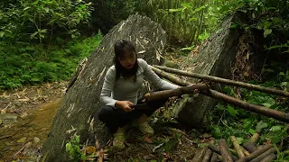 SOLO OVERNIGHT CAMPING IN THE RAIN - RELAXING IN THE TENT WITH THE SATISFYING SOUND OF NATURE - ASMR