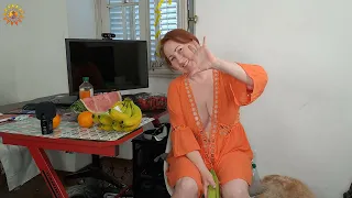 Frutes in Uruguay. Montevideo. naturism and nudism. Mila naturist