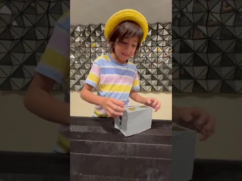 Construyo un ROBOT con material RECICLADO