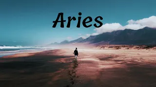 ♈ ARIES / ALGUIEN REVELA SU AMOR HACIA TI, MIENTRAS QUE ALGUIEN TE MIRA A LA DISTANCIA