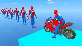 سبايدرمان يقود الدباب فوق رؤوس سبايدر مان | دراجة سبايدرمان والابطال ل- SPIDERMAN MOTO PARKOUR GTA 5