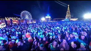 Ejani në sheshin "Skënderbej" të festojmë së bashku ndërrimin e viteve me muzikë dhe energji të mirë