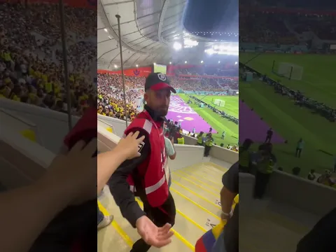 يا شعب الجزائر العظيم احتاج واسطة منكم معاه هذا الشب الجزائري الطيب 😂 كل ما اتحرك يمنعني هههه