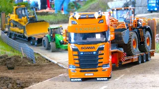 RC TRUCKS AND CONSTRUCTION MODELS / RC DIGGER LIEBHERR LOAD UP / SCANIA HEAVY HAULAGE TRUCK