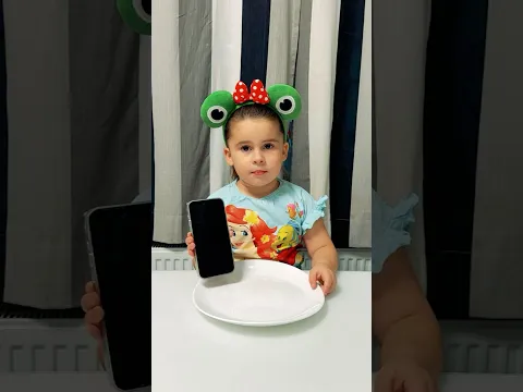 Cute ❤️👶🏻🍭🍧🎂🍰🍉🥑🍒😱💕🤣