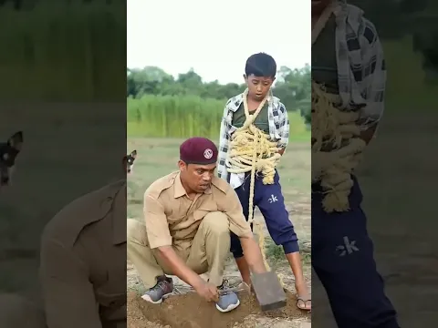 चोर गया बम ढूढने chor gaya bam dhudane #shorts #viral #story #shortsfeed  @bettervideotoday