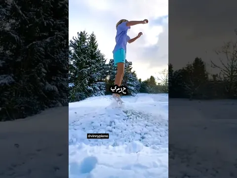 هذا السباح علق تحت الجليد! ما سيحدث بعد ذلك سوف يصدمك!(cc:vinnypiano)#shorts