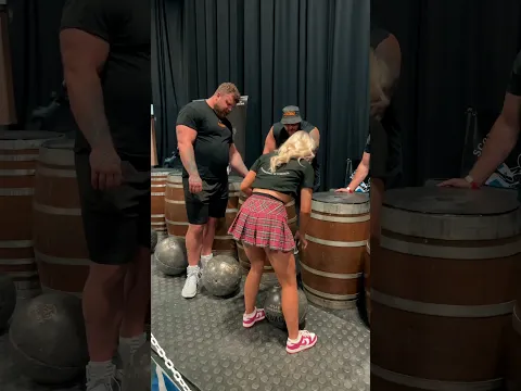 This Woman's Stone Lifting Strength Is Absolutely Crazy #athletic #powerful
