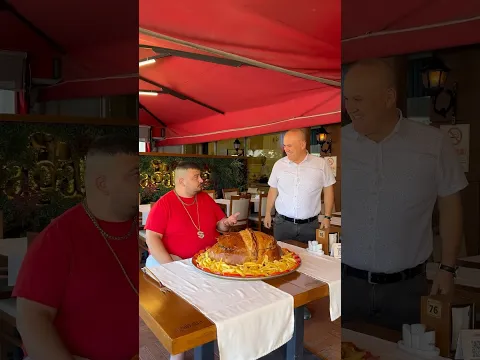 Yasin Cengiz Dev Döner Sürprizini Sevdi 👍🏻😉 #ağababadöner #yasincengiz #himmetpolat