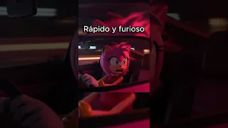 🚀 Sonic Turbo, mostrando su velocidad en 4 ruedas.