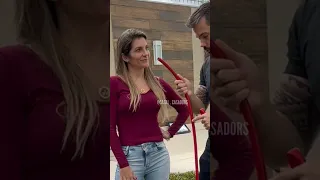 Missão de hoje: Fazer xixi sem sujar fora do vaso!