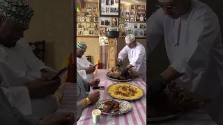 راعي الشواء العماني يستضيف الممثل عبدالله الغافري (ابو حميد) في مطعم الشواء العماني - @alshiwa