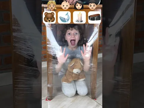 Meninos ou meninas quem vai rasgar a parede transparente?!😱 #shorts #challenge