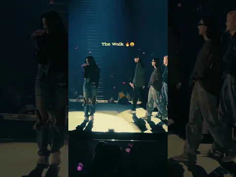 The Walk 🔥😩 #jennie #lisa #rosé #jisoo #blackpink #blackpink #shorts