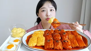완전 매운 불닭쌈 먹방😫🔥쫀득쫀득 불닭떡같아…진짜 존맛이ㅇㅑ…(+팽이버섯,치즈볶이쌈,갈릭소스,달걀후라이) | REALSOUND MUKBANG | Fire noodles wraps
