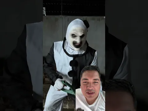 LARIN ES ATACADO POR UN PAYASO Créditos @alfredolarin  #alfredolarin #comedia #shorts
