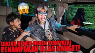 DIKIRA NENEK2! TEREKAM JELAS SOSOK PENAMPAKAN MISTERIUS YANG NGIKUTIN KITA! SAMPAI NYASAR KE HUTAN!!