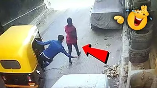 इन चोरों को चोरी छोड़ Chhota Bheem देखना चाहिए ! Dumbest Thieves Caught on Camera