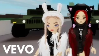 TQG Shakira y Karol g  ROBLOX