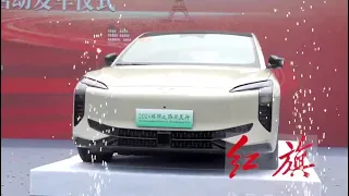 Appreciate the blend of history and modernity behind the wheels of #HONGQI.
